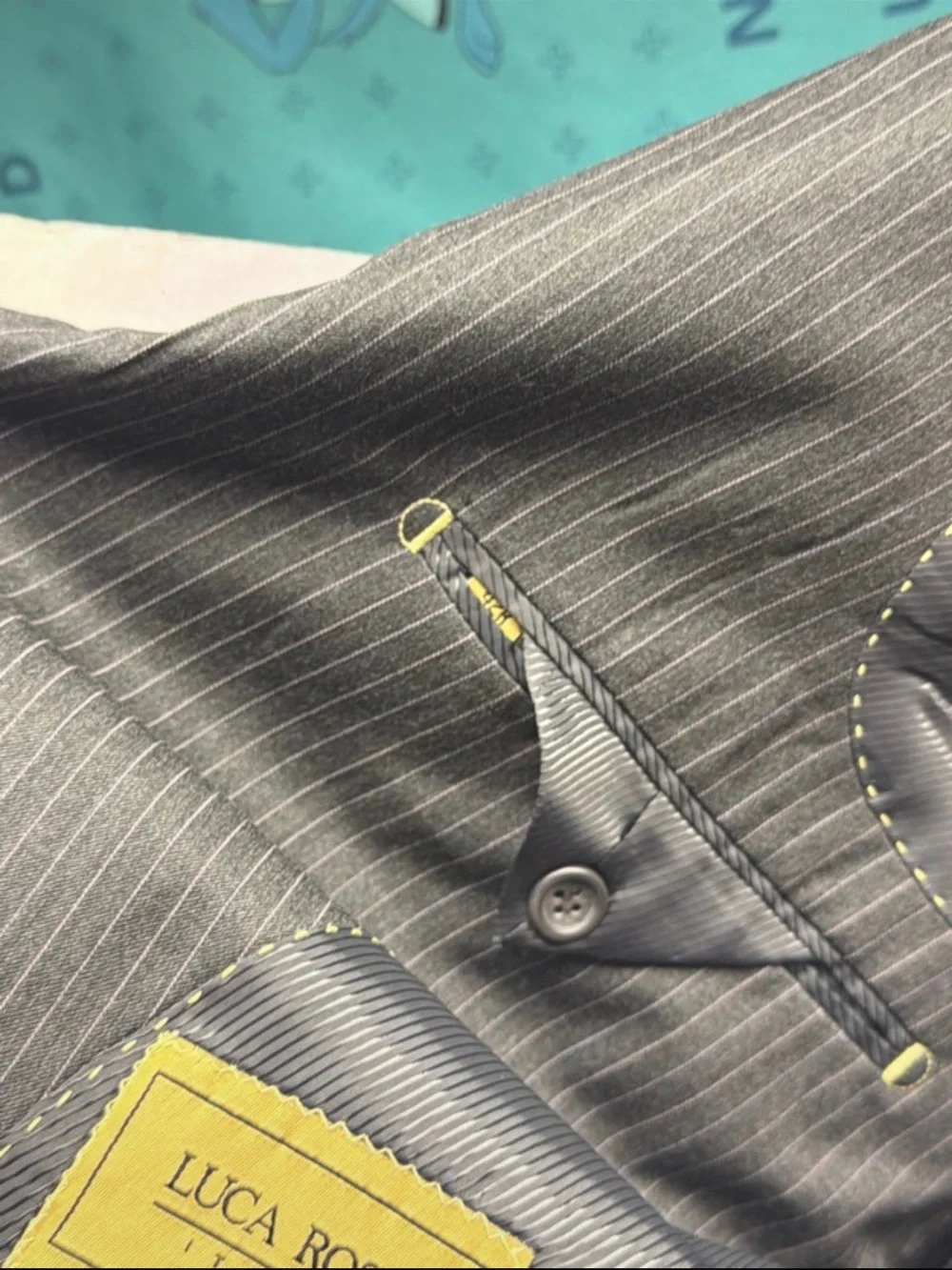 Luca Rossi Suit Jacket Men's Size 42R, 3 Button Black Pinstripe